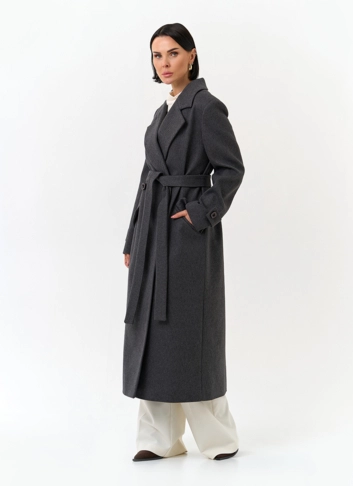 Женское длинное пальто с поясом