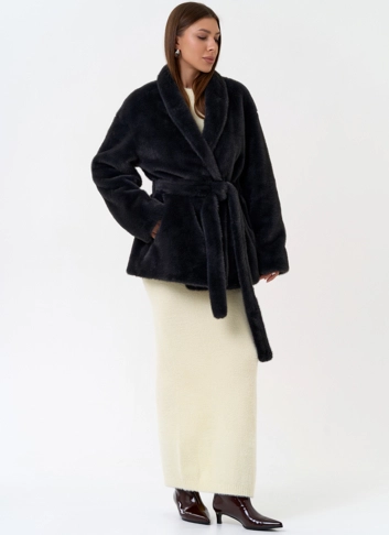 Женская шуба из эко меха с воротником шаль